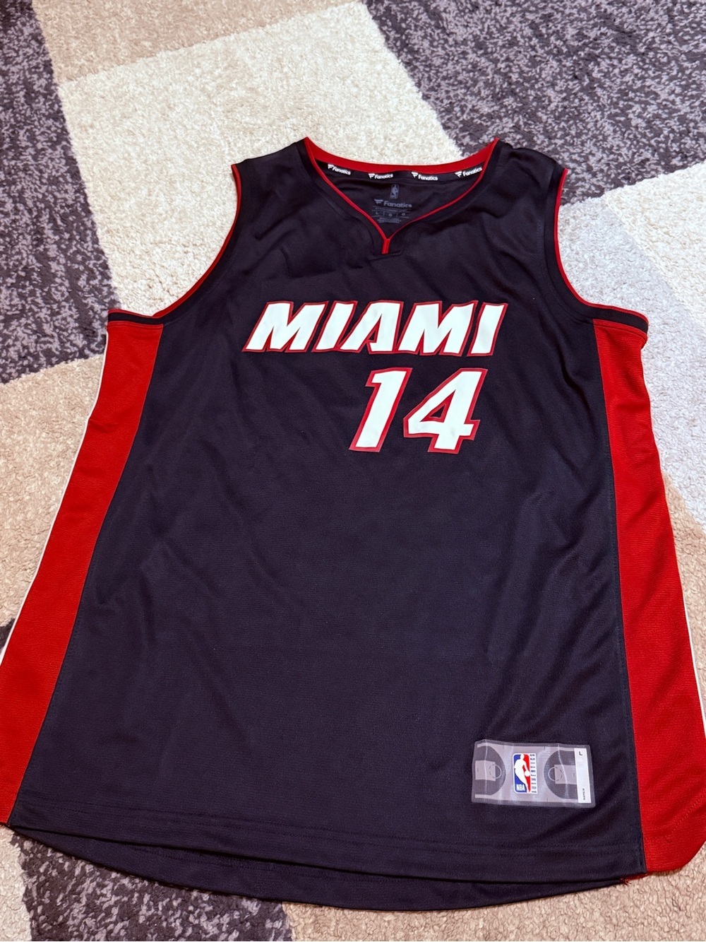 NBA Fanatics Men’s Miami Herro 14 Black, Red and Ehite Large Jersey